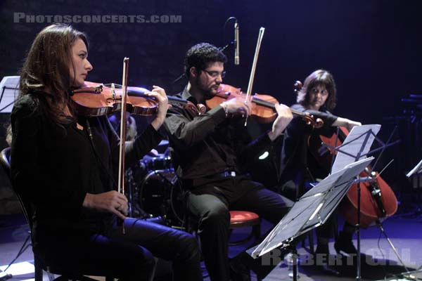 CHRIS GARNEAU - 2010-12-11 - PARIS - Cafe de la Danse - 